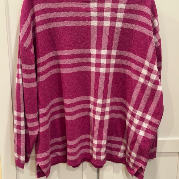 Lands' End Fuchsia Knit Top - 15% off bundles of 2 or more !!!! - Picture 5 of 5